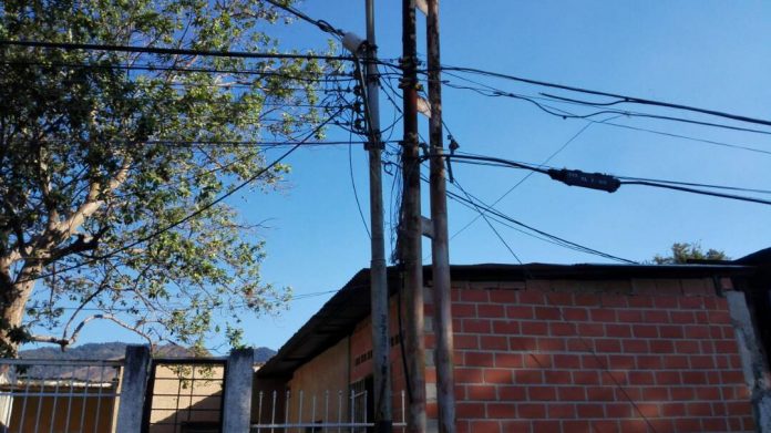 Sin agua y sin servicio de telefonía  varios sectores de Carabobo #10Mar