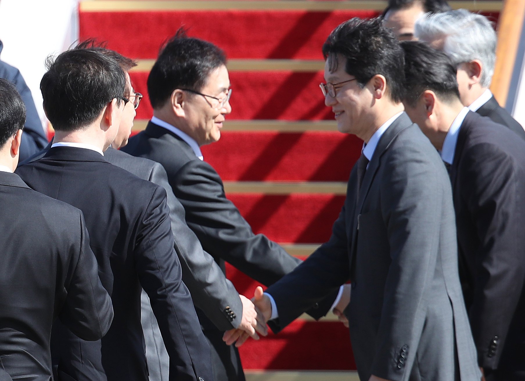 Kim Jong-un recibe a la delegación surcoreana en Pyongyang