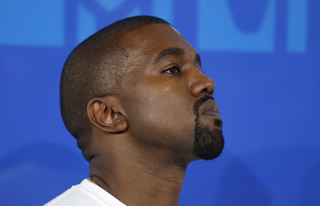 Según Kanye West, la industria de la música y la NBA son “barcos de esclavos negros”