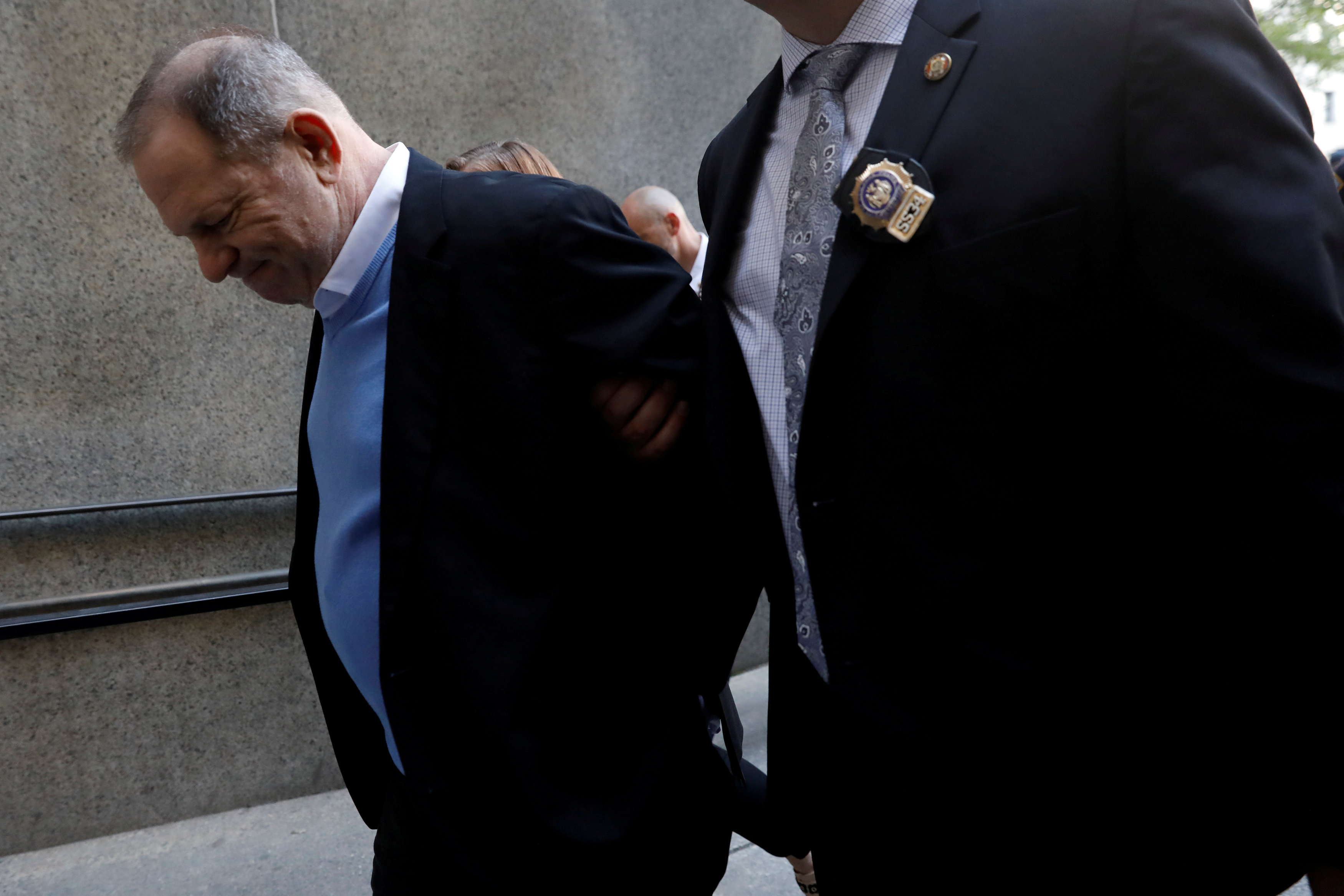 Gran jurado de Nueva York acusa a Weinstein de violación y crimen sexual