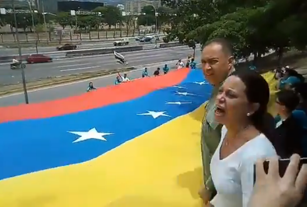 maria corina machado autopista