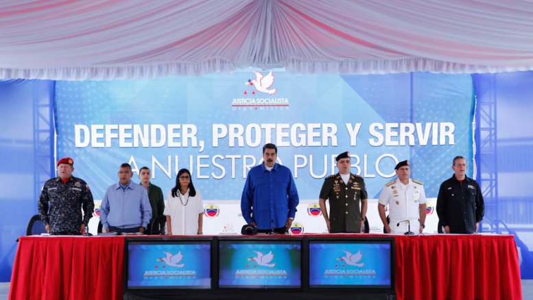 Maduro en contra de carreras universitarias que no sumen al desarrollo