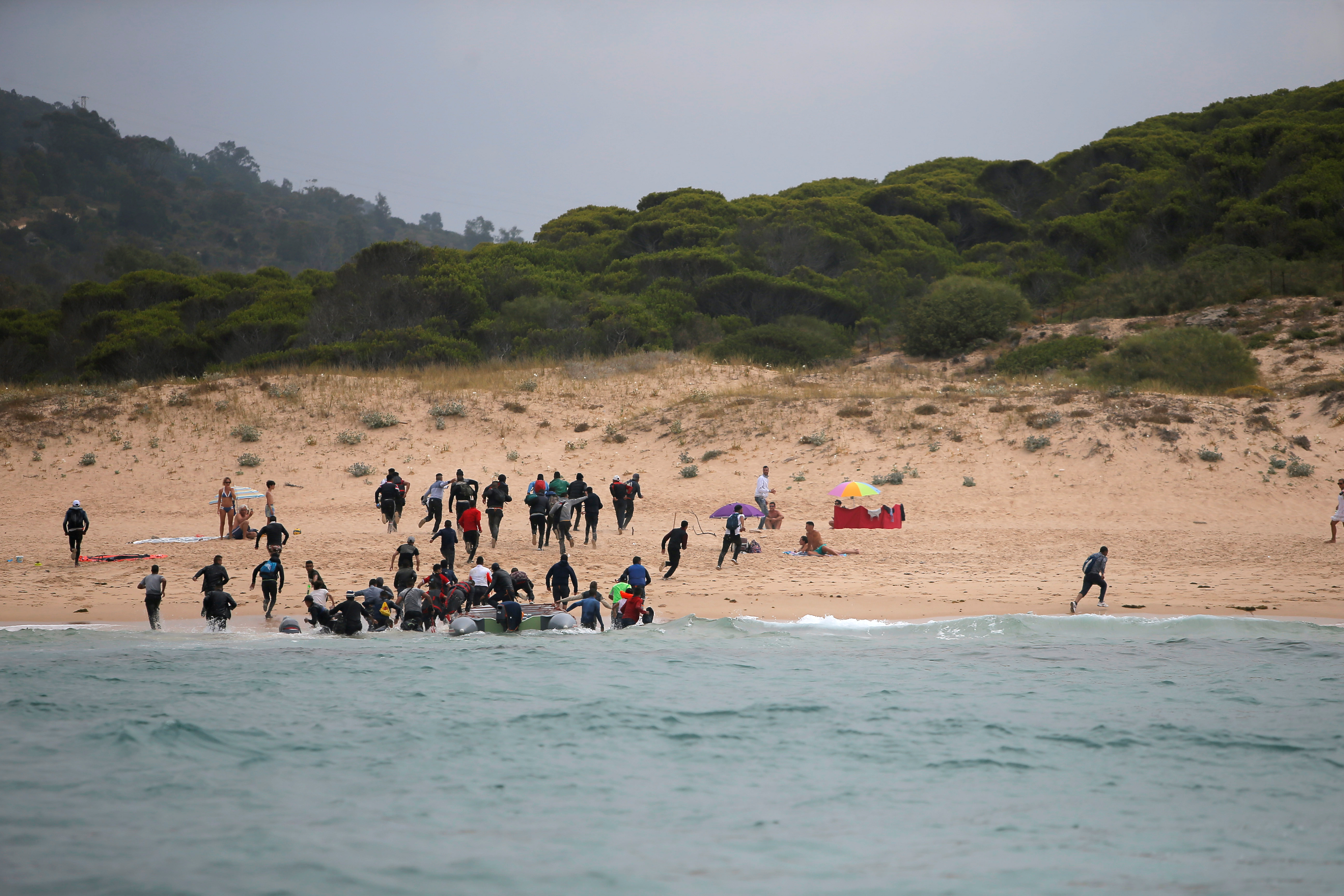Rescatados 361 inmigrantes cuando intentaban llegar a España por mar