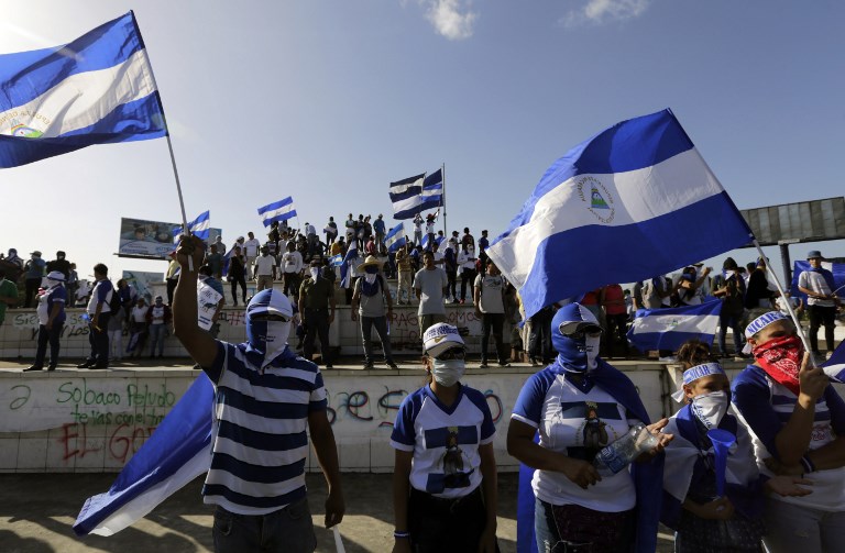 Un muerto en movilizaciones masivas pro y contra gobierno de Nicaragua