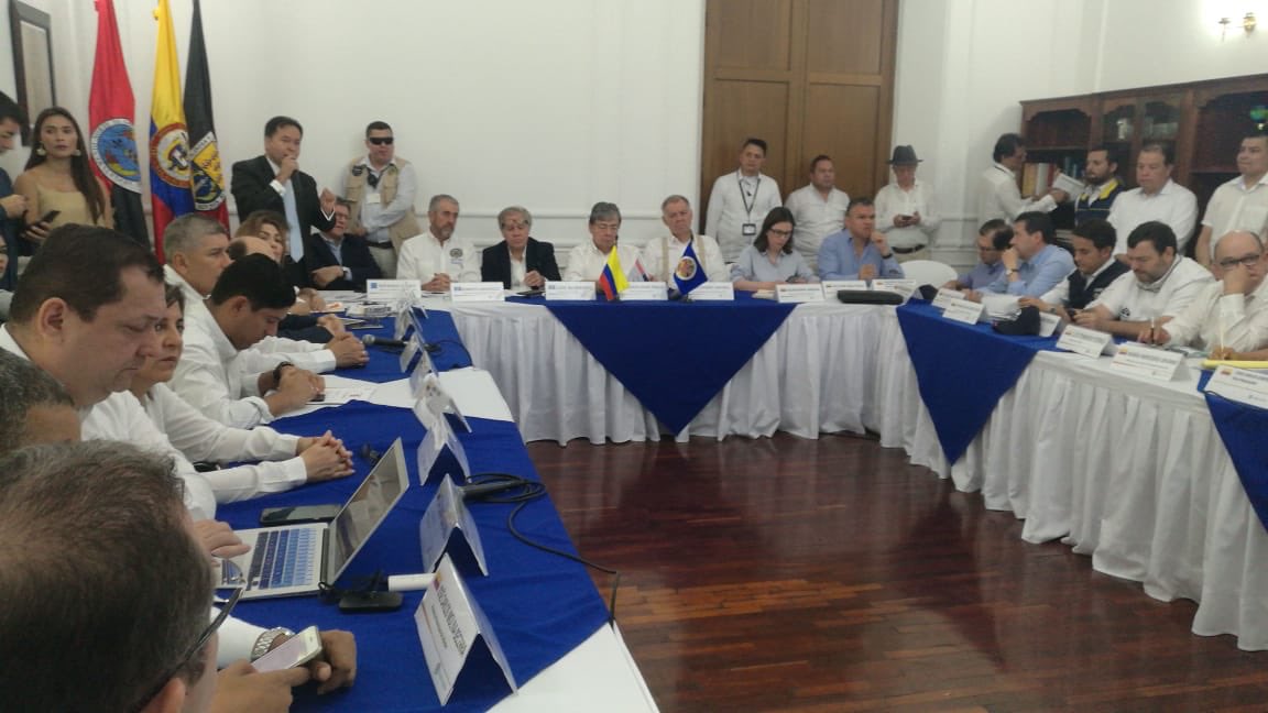 Almagro se reúne con autoridades colombianas para hablar de la migración venezolana