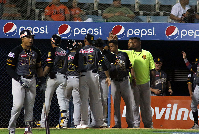 Los Leones se sacudieron la pava cenando Águilas: Resultados de la LVBP del #13Nov (Tabla de posiciones)