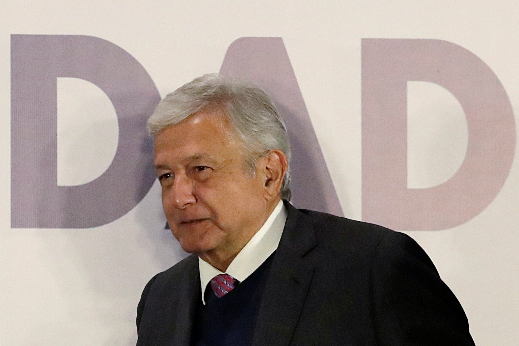 López Obrador espera comunicarse pronto con Trump para tratar tema migratorio