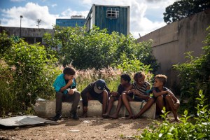 Aumenta el número de niños abandonados en Venezuela: ¿A qué se debe?