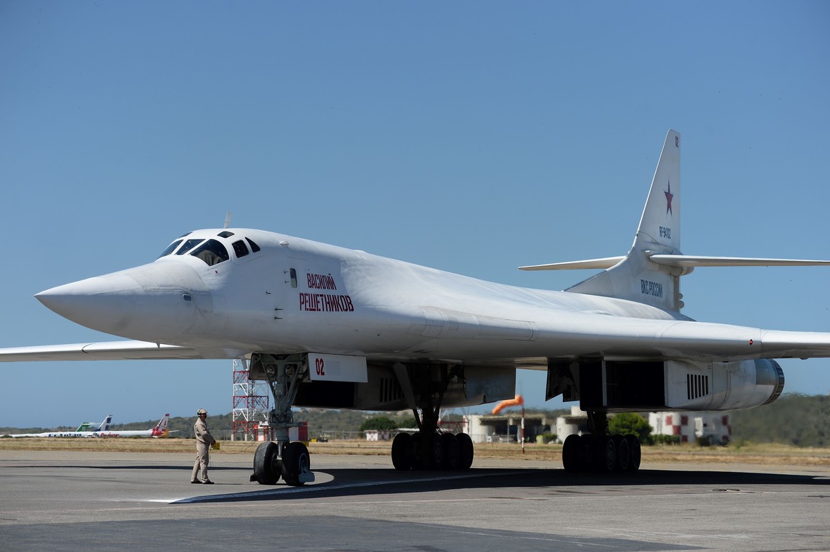 Rusia no descarta enviar más bombarderos a Venezuela