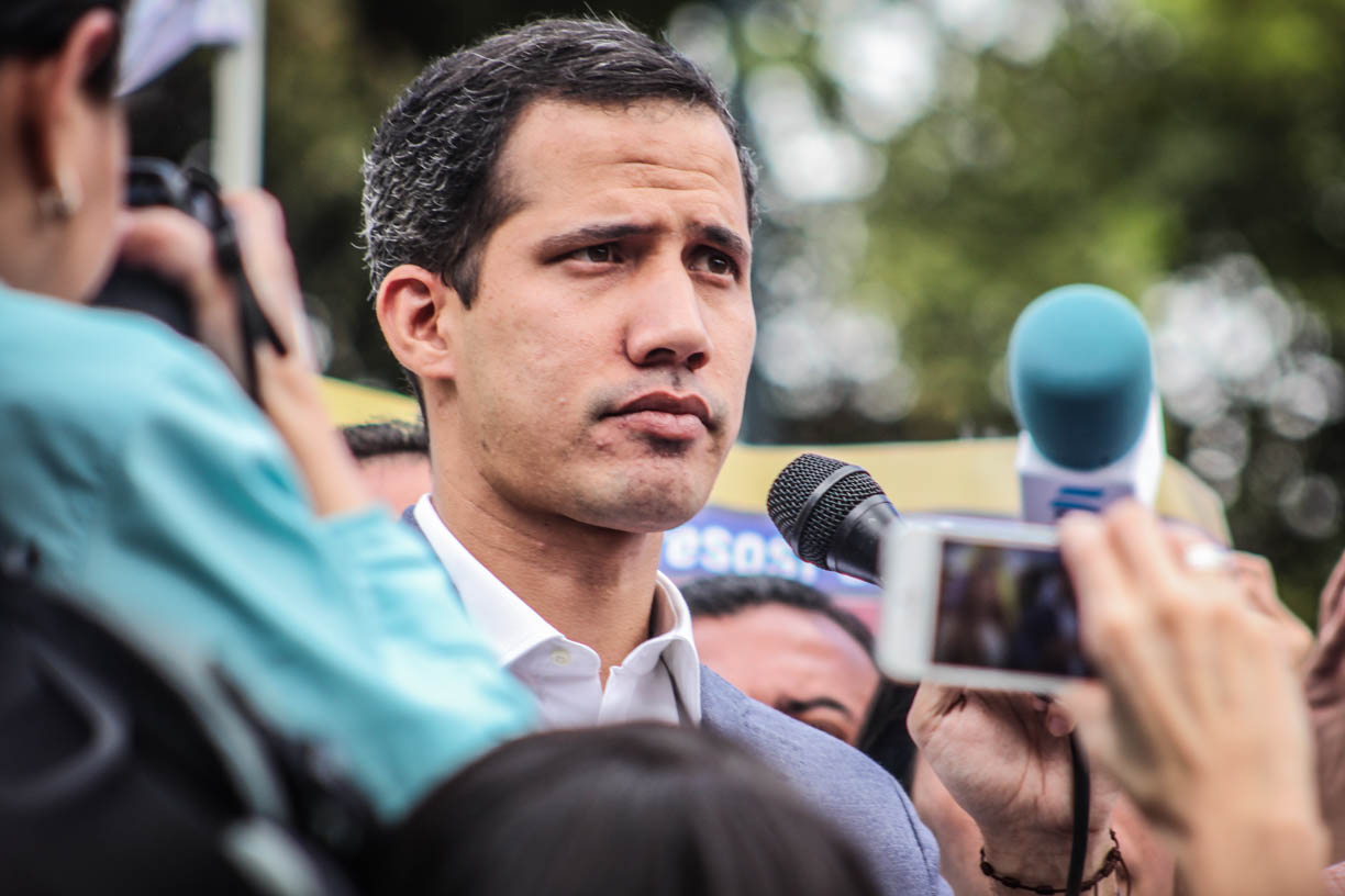 Presidente (E) Juan Guaidó pide a instituciones financieras protección de activos de Venezuela