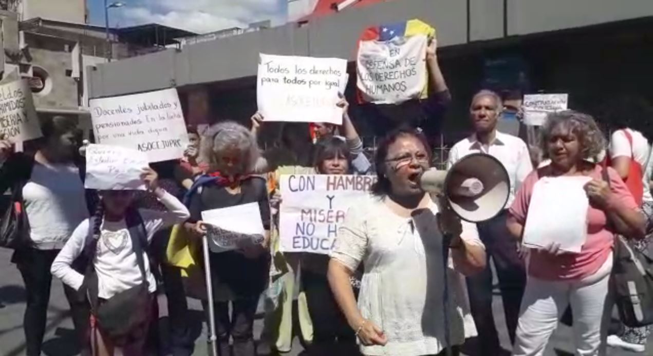 Protestaron en Sabana Grande contra el régimen de Maduro y en respaldo a la AN #15Ene (Video)