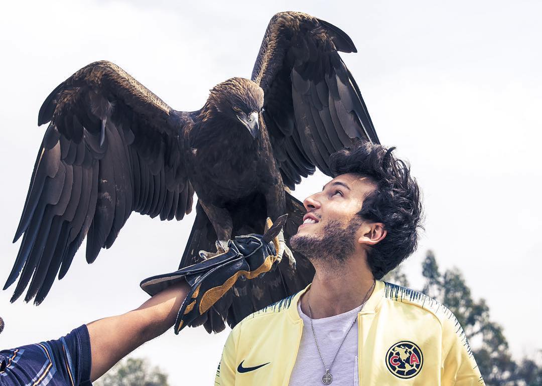 Este cantante colombiano donó  5 toneladas de alimentos para Venezuela (VIDEO)