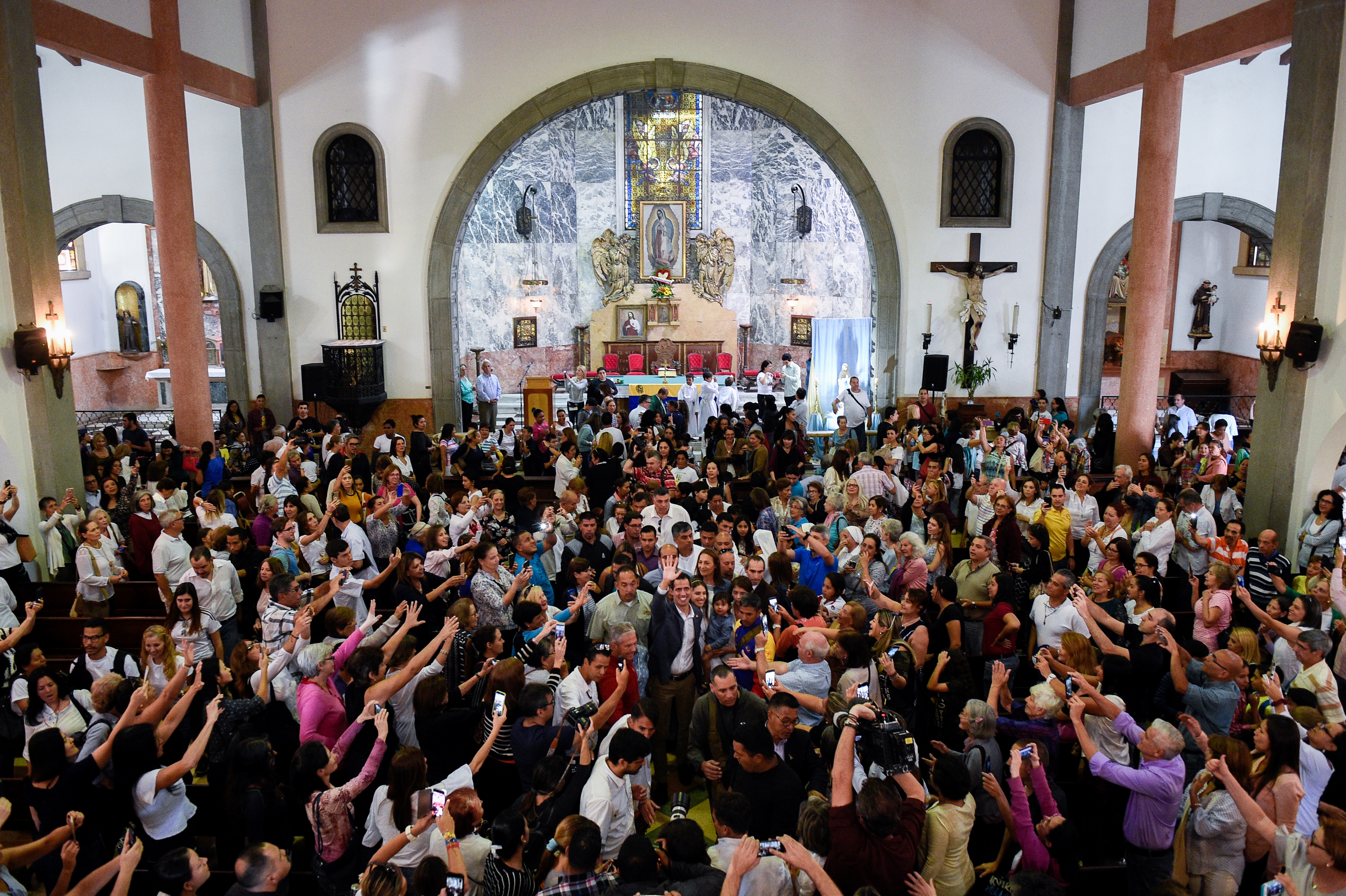 La Guaidomanía continúa sumando más adeptos (Fotos)