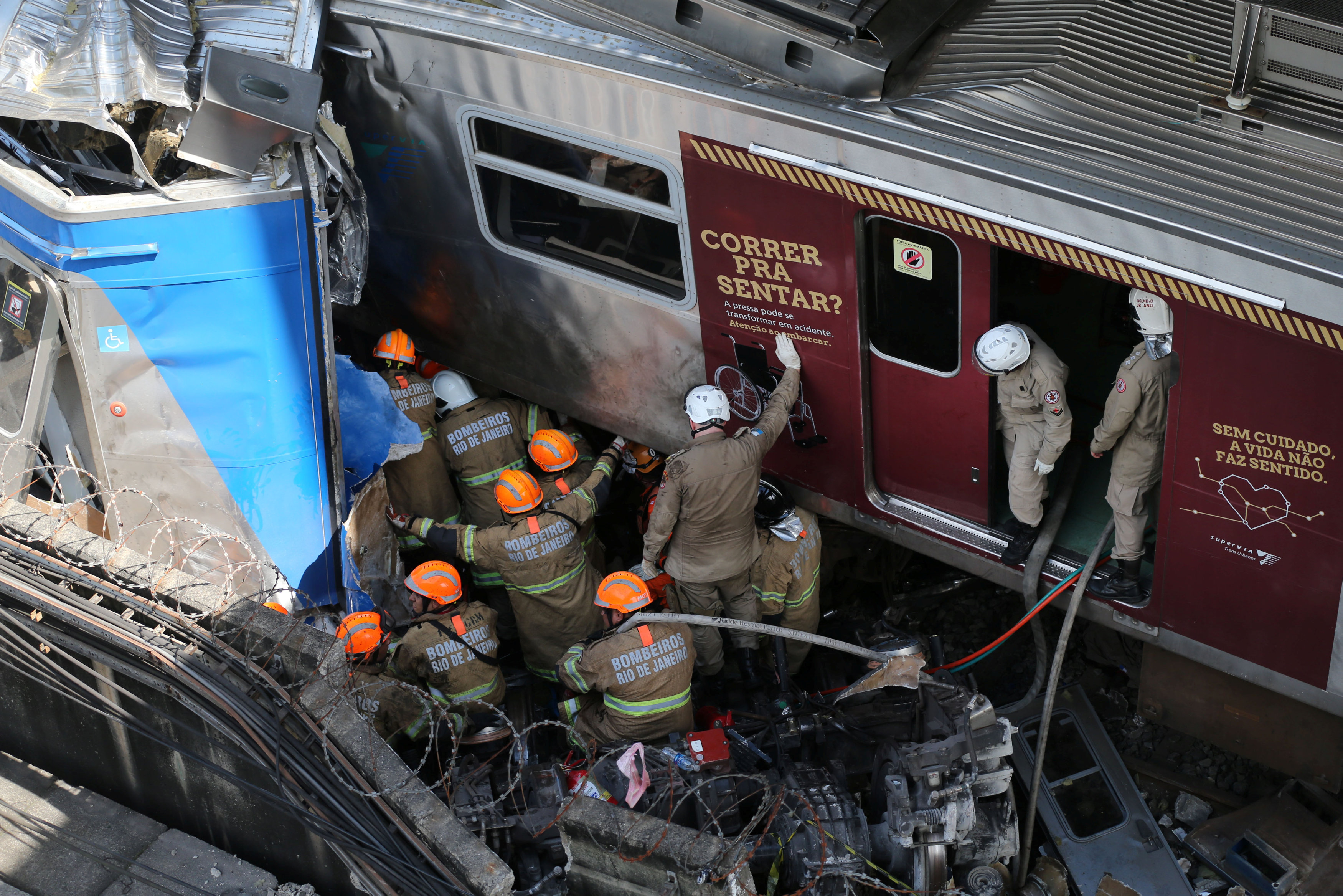 Al menos ocho heridos tras el choque de dos trenes en Río de Janeiro