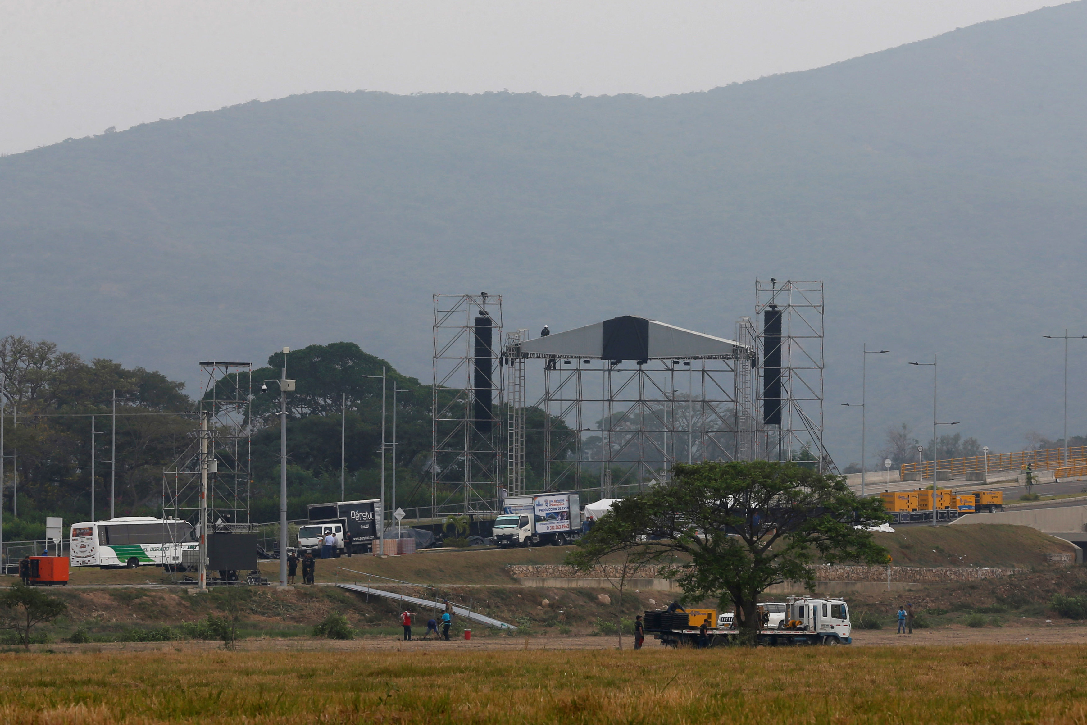 Así va quedando la tarima del Venezuela Aid Live (FOTOS)