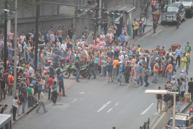 Protesta por la falta de luz. Cortesía. 