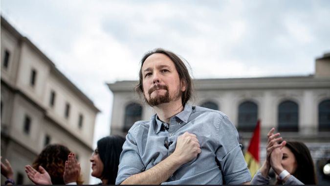 El Pablo Iglesias más capitalista: Paga 100 euros la noche a la niñera que cuida a sus hijos