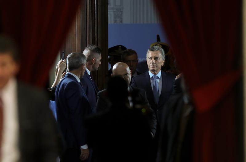 Macri: ¿Cómo puede ser que Argentina haya condecorado a Maduro?