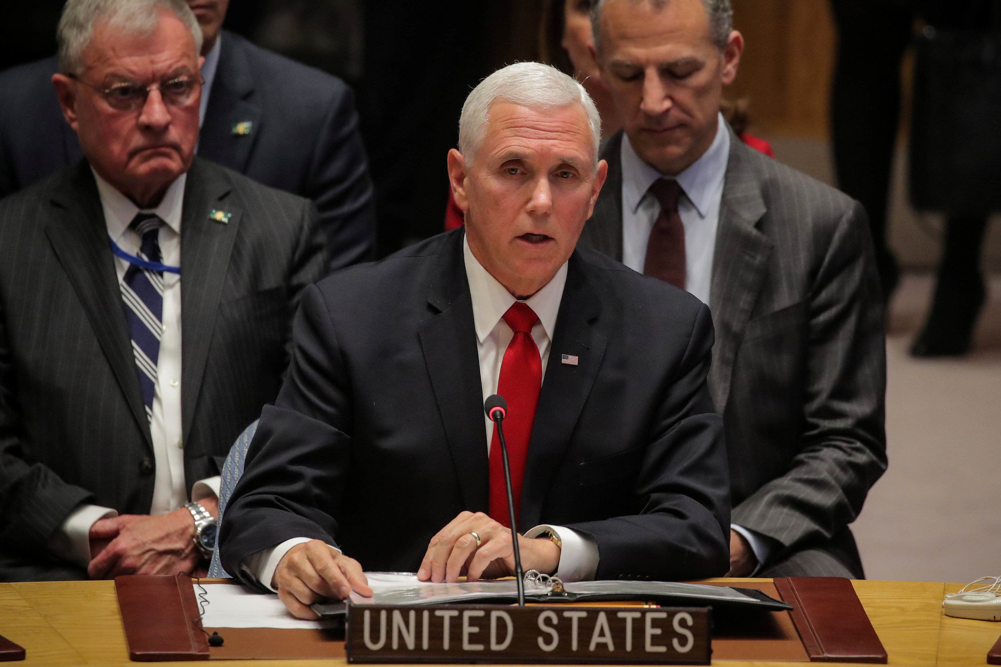 Mike Pence anuncia sanciones a funcionarios del régimen responsables de reprimir y torturar