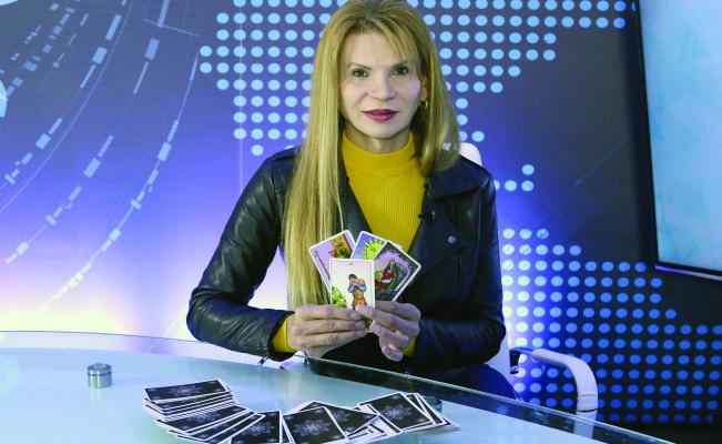 Las insólitas predicciones y horóscopos de Mhoni Vidente para la semana del 21 al 28 de abril (VIDEO)