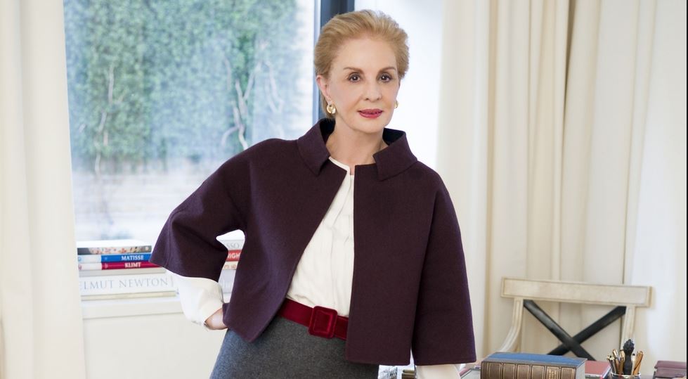 Carolina Herrera le cortó la tela a Beyonce y JLo por andar “casi desnudas” (Fotos)