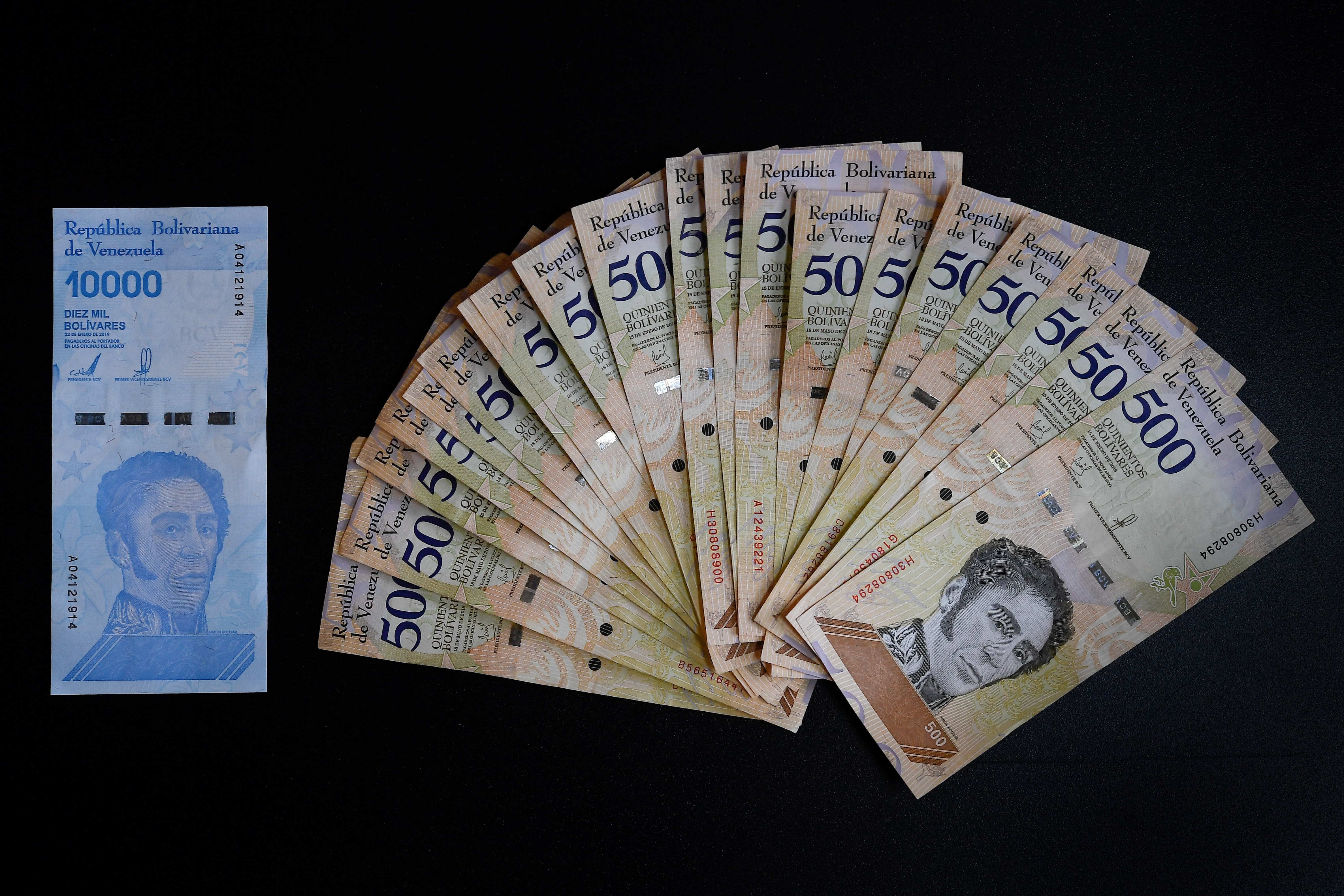 Muchos comerciantes se niegan a recibir billetes de 500 bolívares
