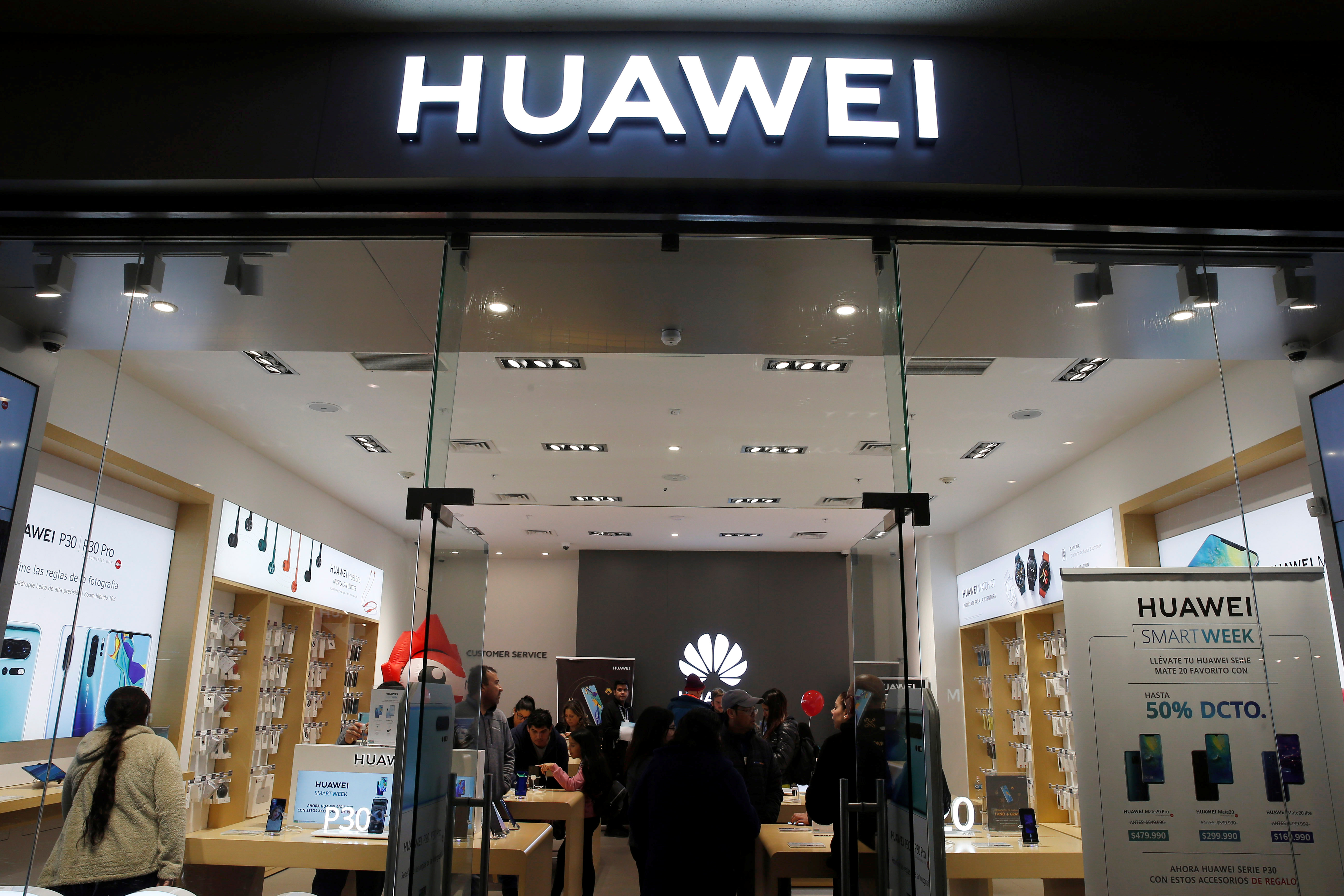 Empresas de Estados Unidos pueden recibir luz verde a las ventas a Huawei en 2 a 4 semanas