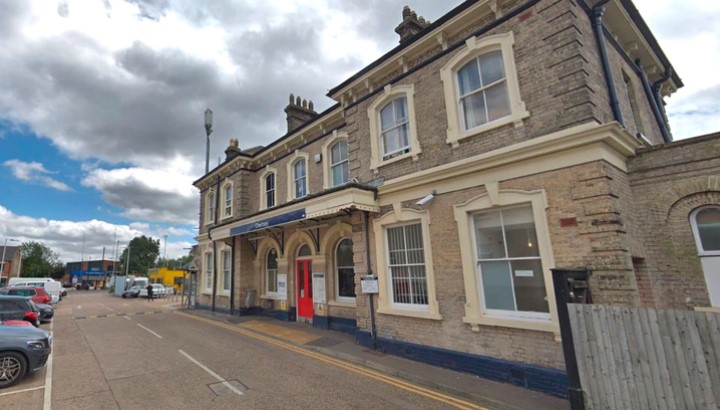 Niño que sufría bullying en un colegio católico se arrojó a las vías del tren en Inglaterra