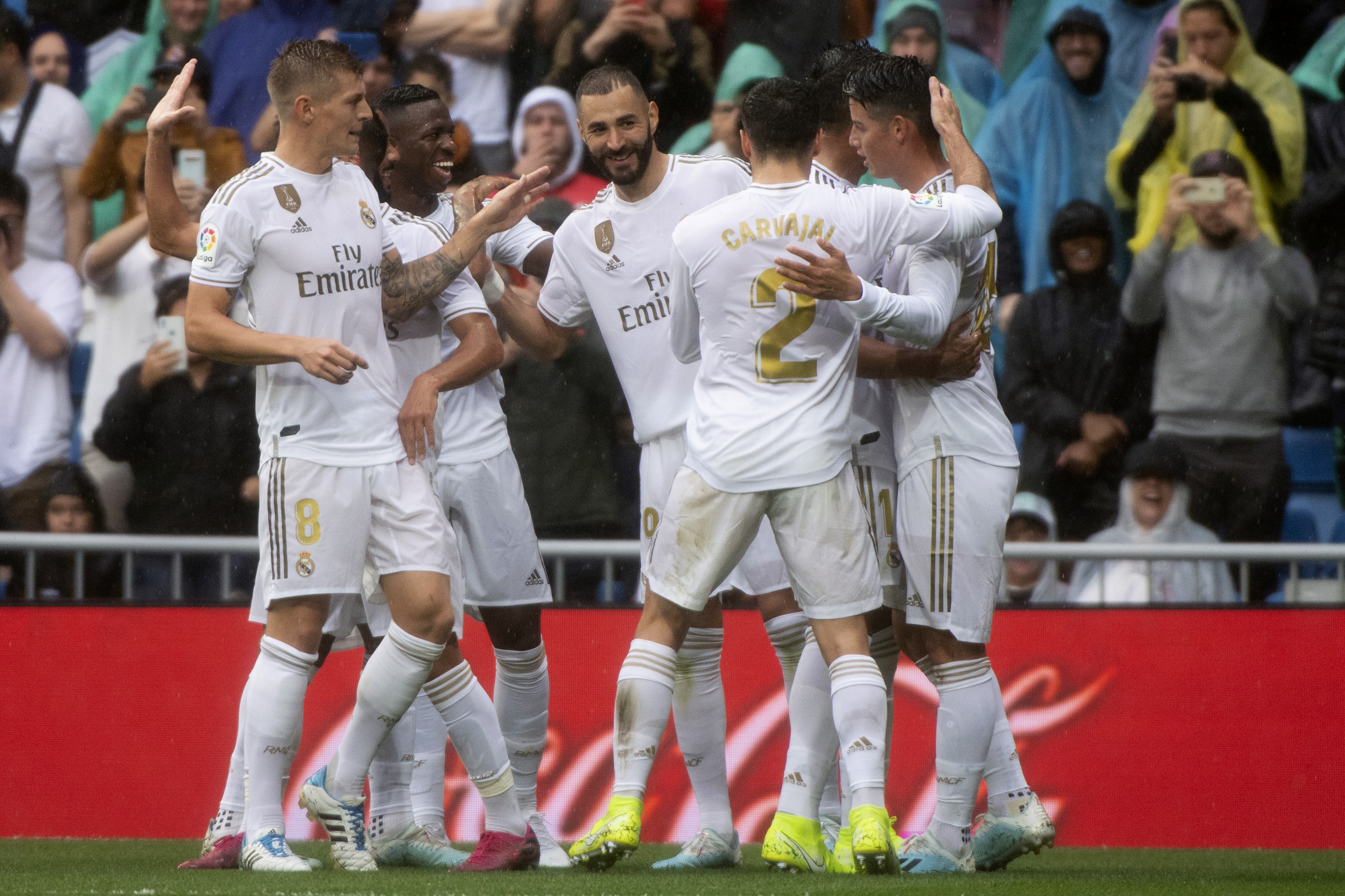 El Real Madrid se lleva un susto pero le gana 3-2 al Levante