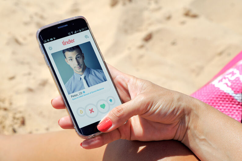 Ahora TINDER producirá una historia apocalíptica para ser el nuevo BOOM de las series