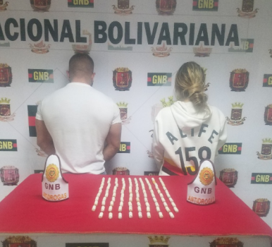 Iban con 98 dediles de cocaína y fueron atrapados por la GNB