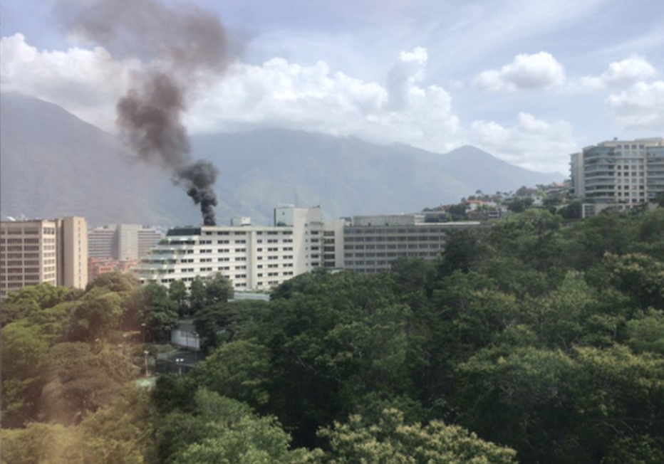 El incendio en las instalaciones del Hotel Tamanaco este #8Oct fue controlado