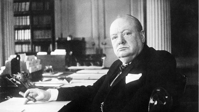 ALnavío: En “Mi Juventud” Winston Churchill cuenta cómo se convirtió en héroe nacional de la noche a la mañana