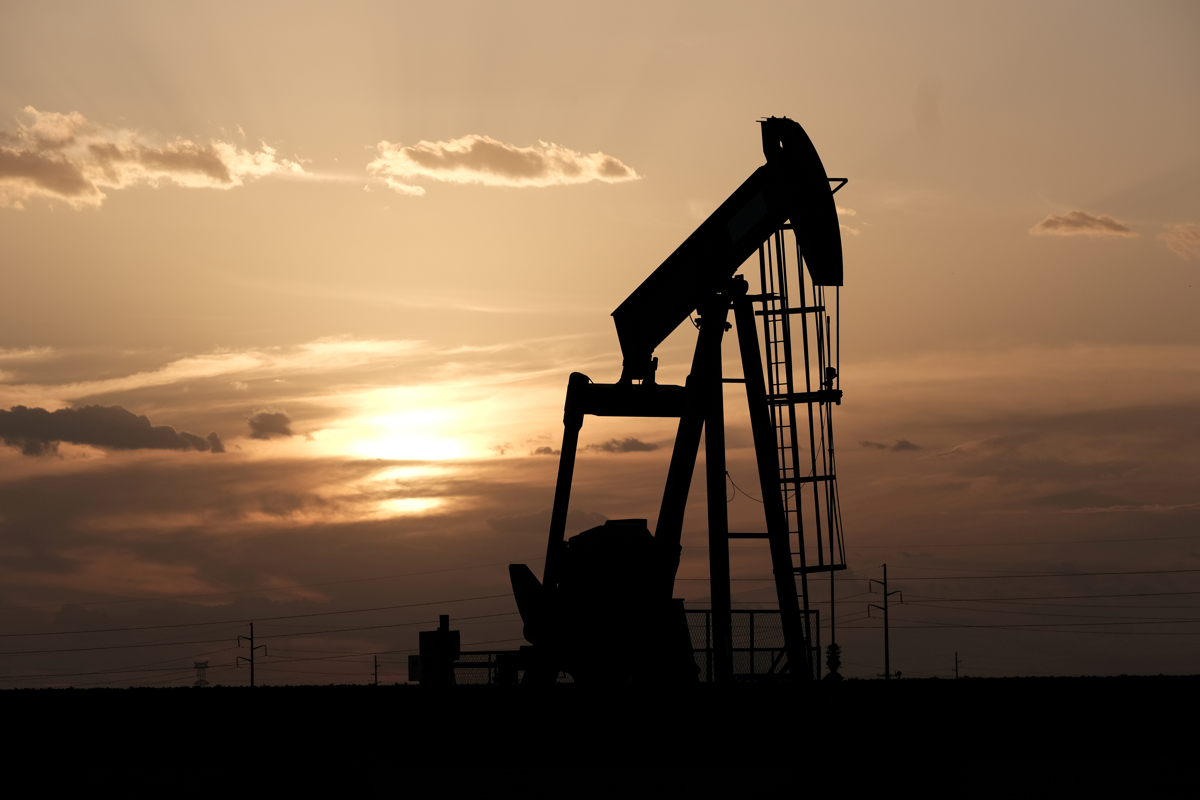 El precio del petróleo cerró su peor semana desde 2008 a causa del coronavirus