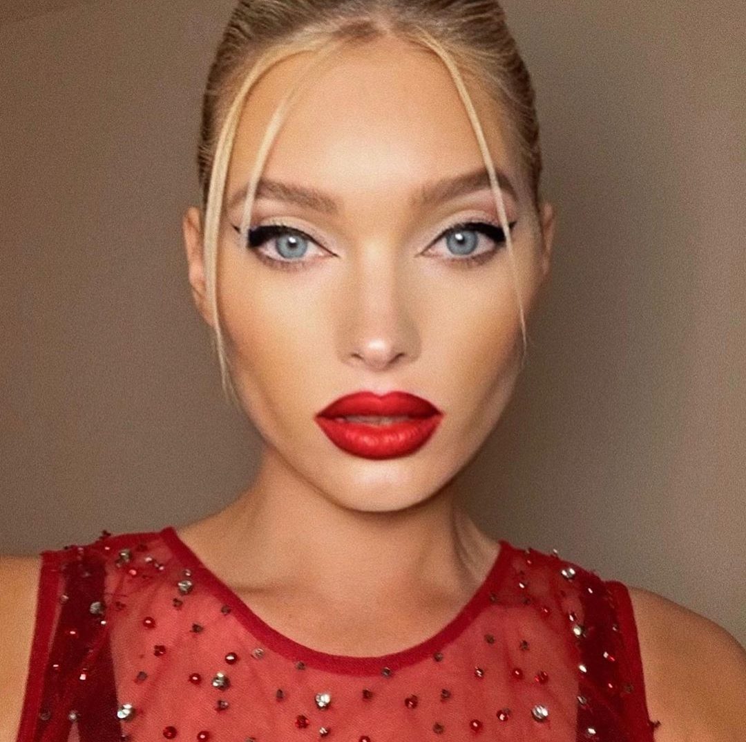 ¡Ups! Elsa Hosk mostró sus pezones rosados por culpa de su sostén transparente (FOTOS)