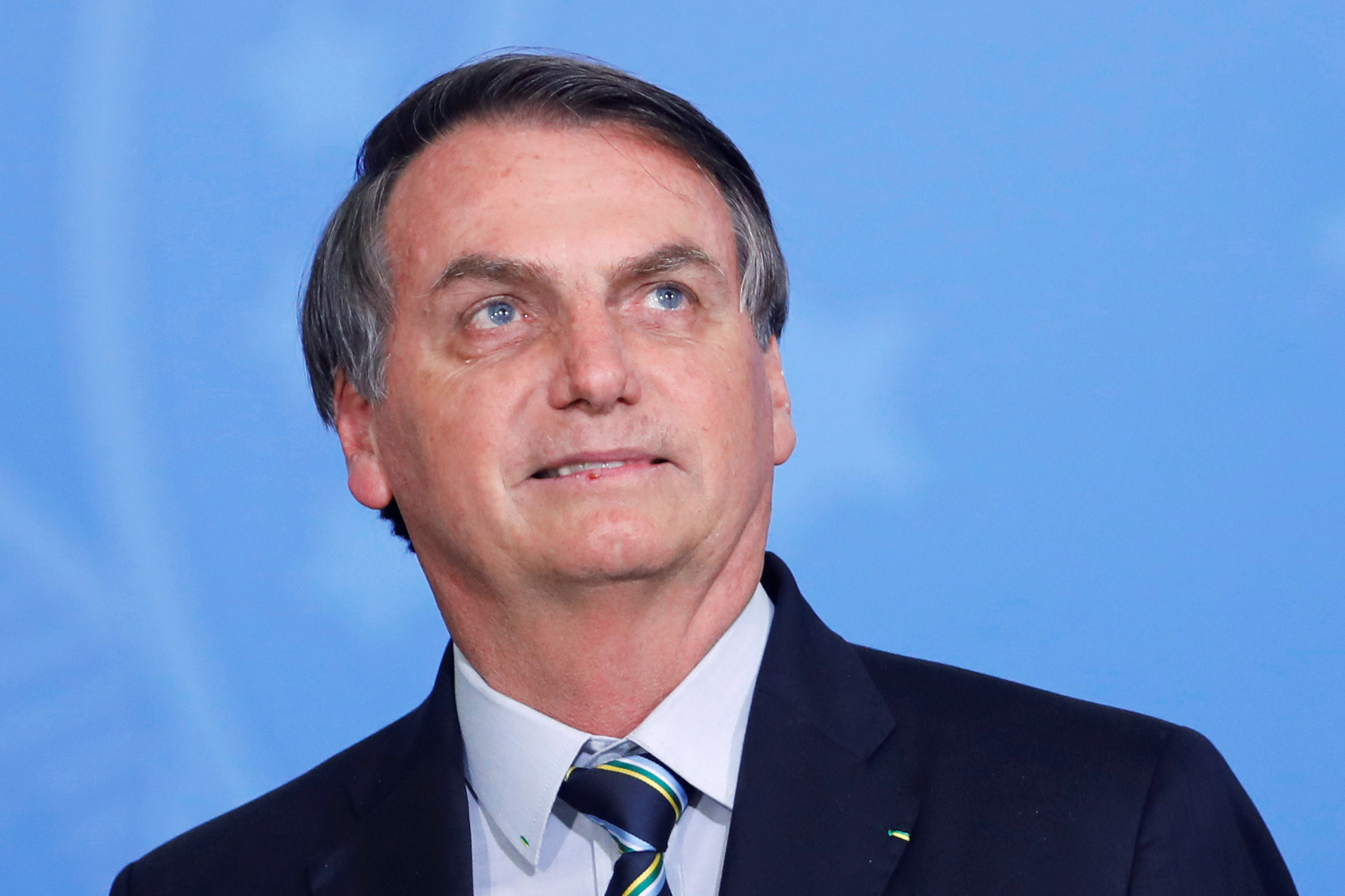 Bolsonaro dice que posiblemente tiene un cáncer de piel