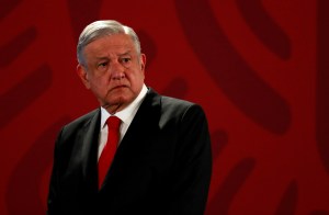 Presidente mexicano sostiene su empeño en que Pedro Castillo no pague por sus crímenes