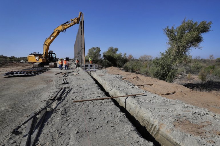 Pentágono investiga contrato de 400 millones para el muro