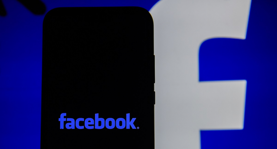 Facebook se une al combo del modo oscuro