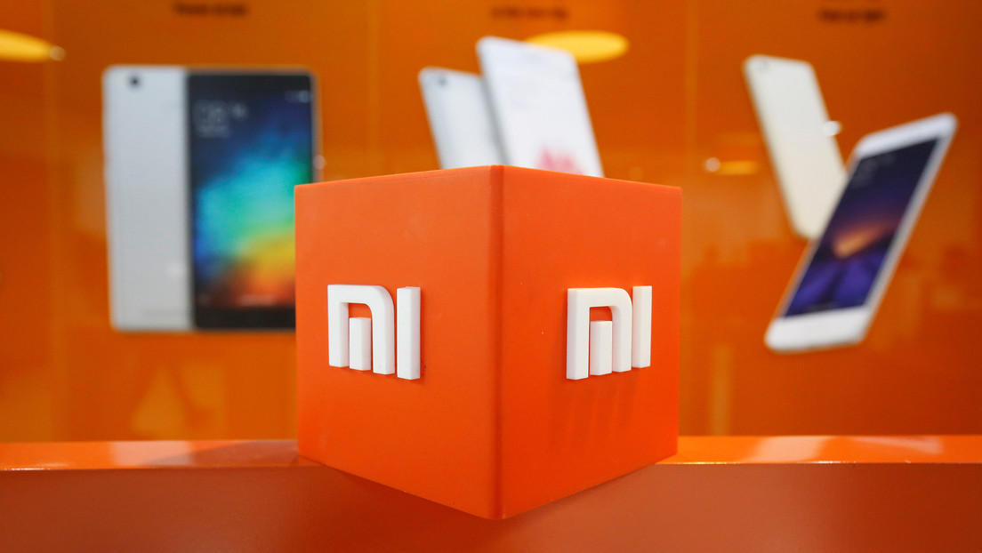 Xiaomi patenta un teléfono inteligente con pantalla flexible que puede plegarse en horizontal