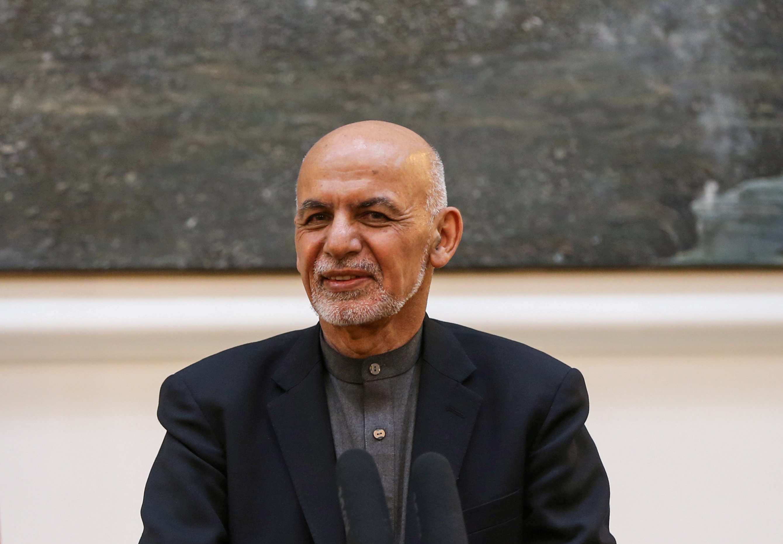 Afganistán pospone toma de juramento del presidente Ghani por el coronavirus