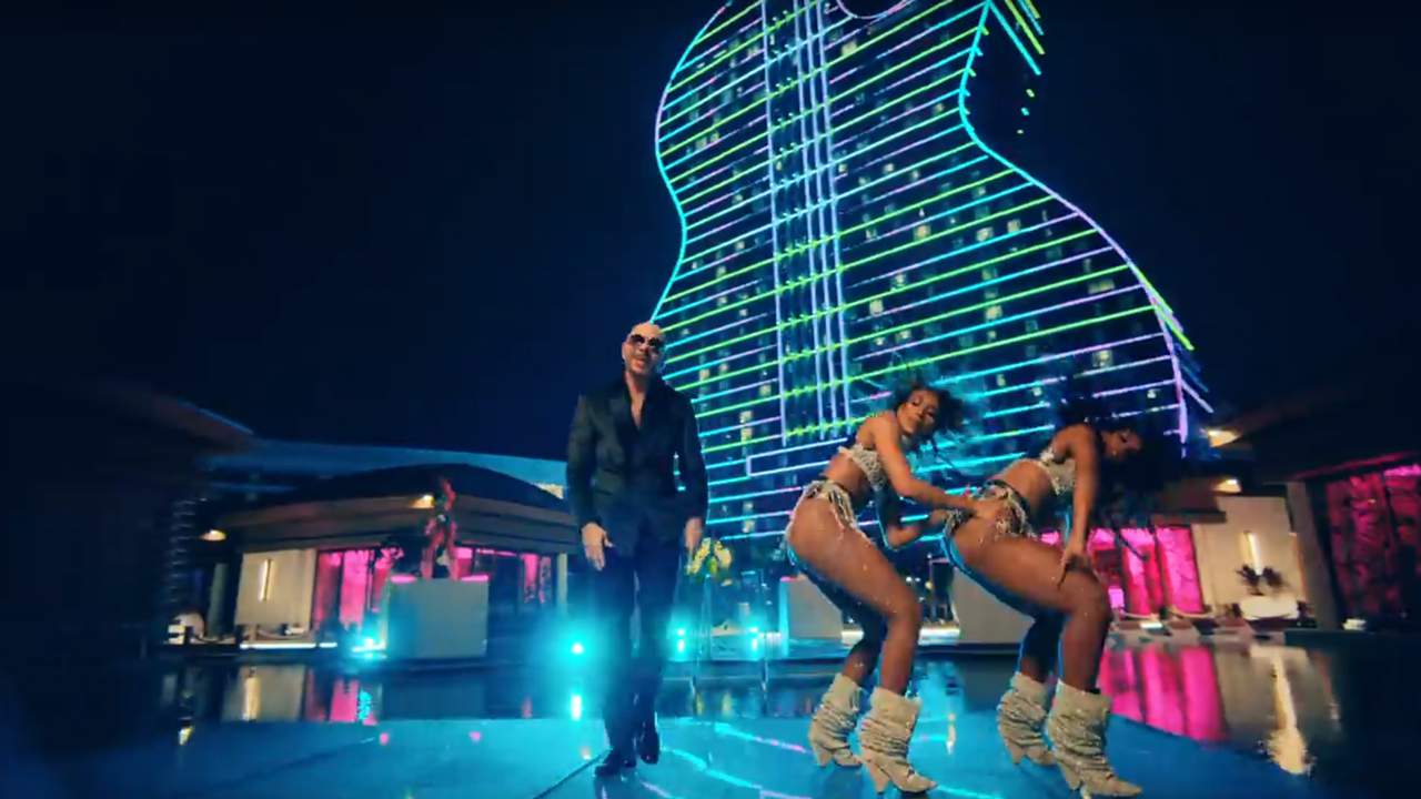 El hotel de guitarra en Seminole Hard Rock brilla en el nuevo video musical de Pitbull