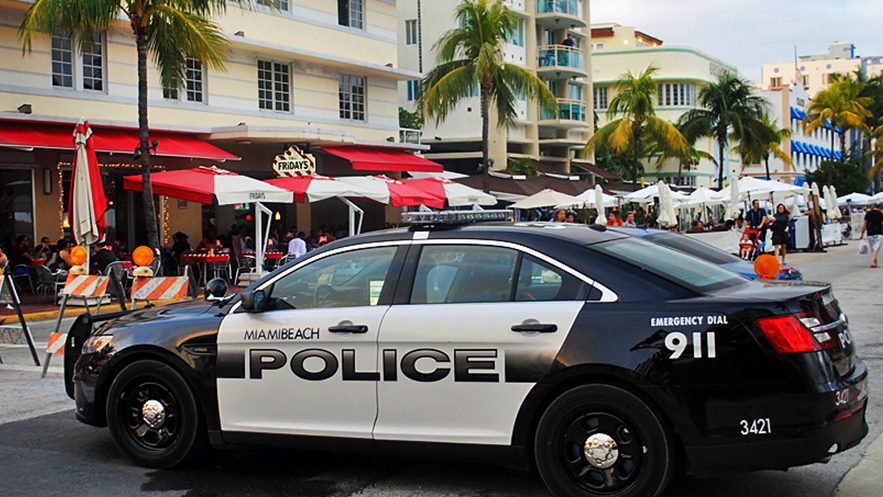 Una persona hospitalizada después de tiroteos involucrados por la policía en Miami Beach