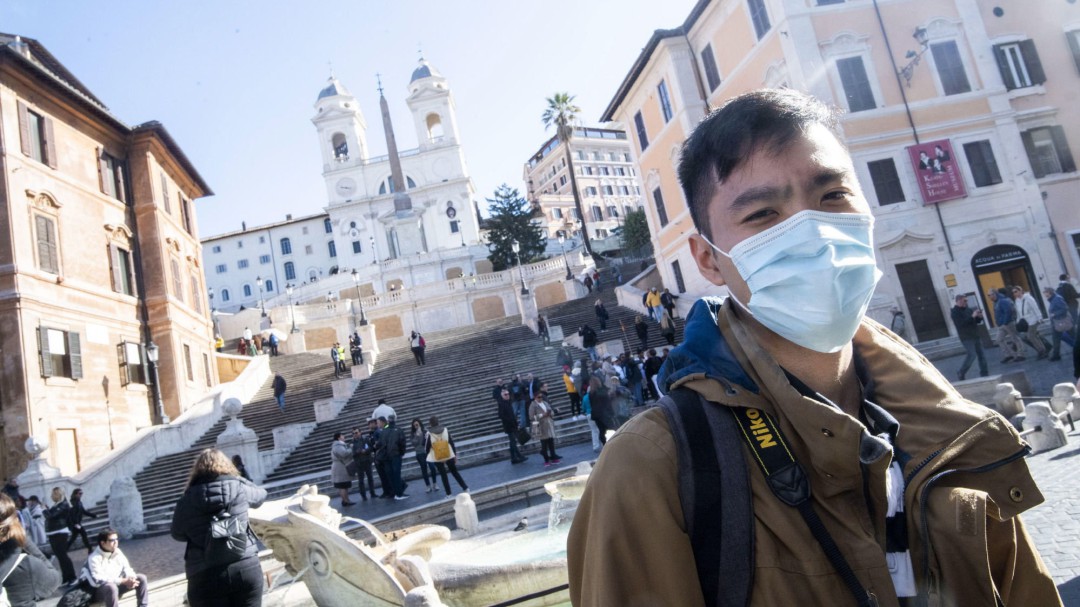 Irán cierra escuelas y universidades por un mes debido a coronavirus