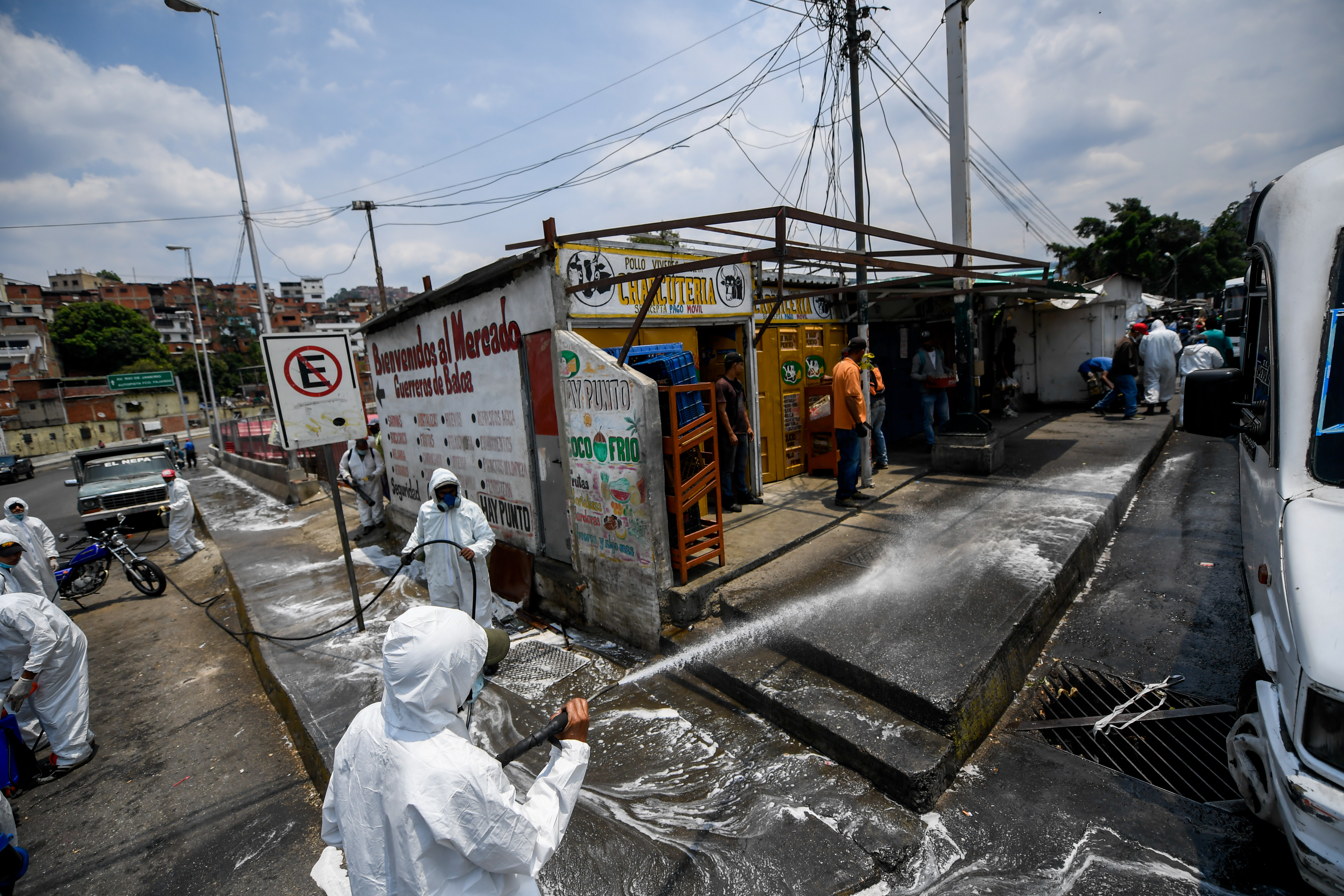 Casos de Covid-19 en Venezuela subieron a 2.904 tras otros 25 contagiados, según Delcy Eloína