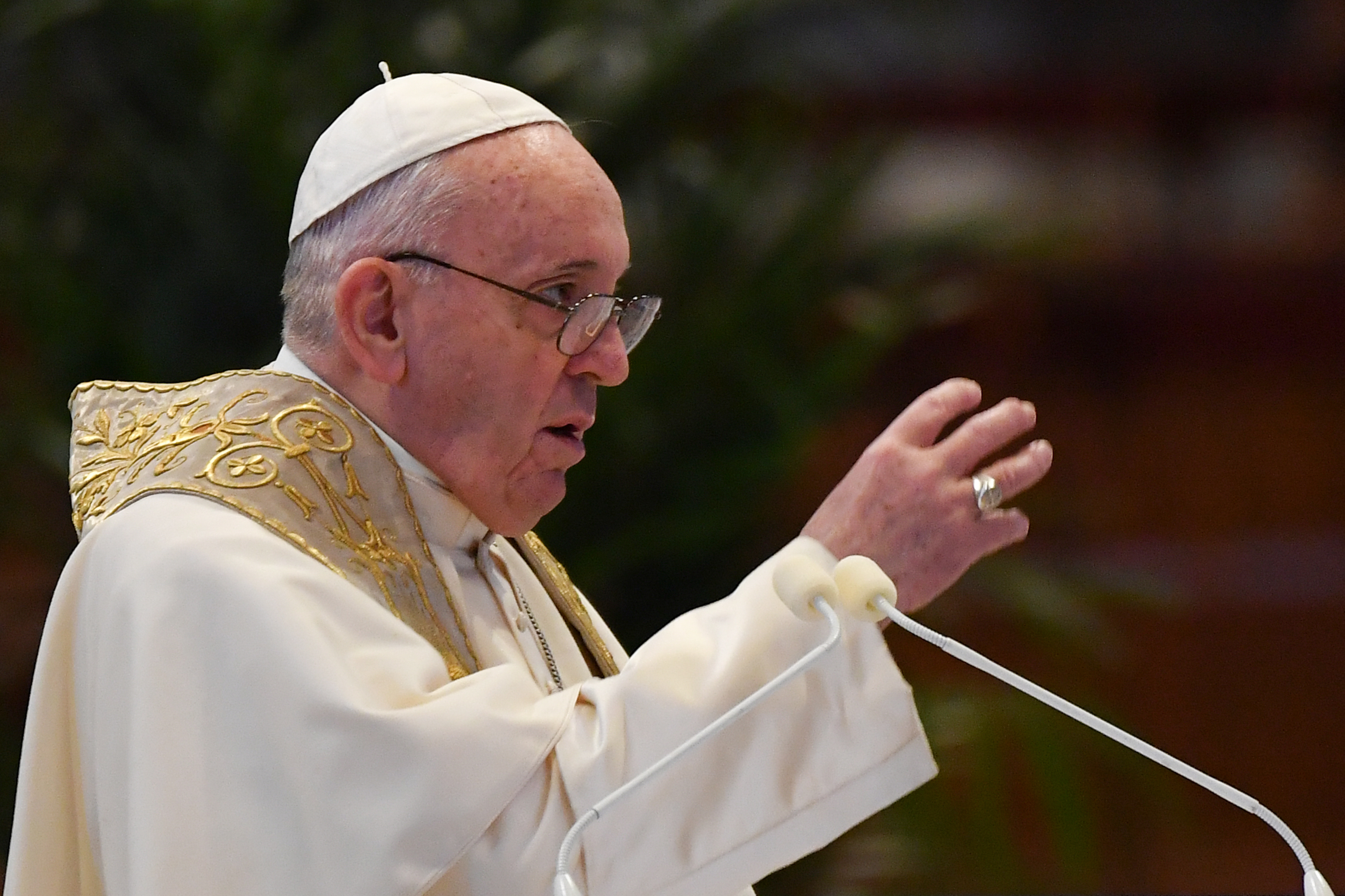 El papa Francisco pide a las religiones rezar para el fin de todas las pandemias