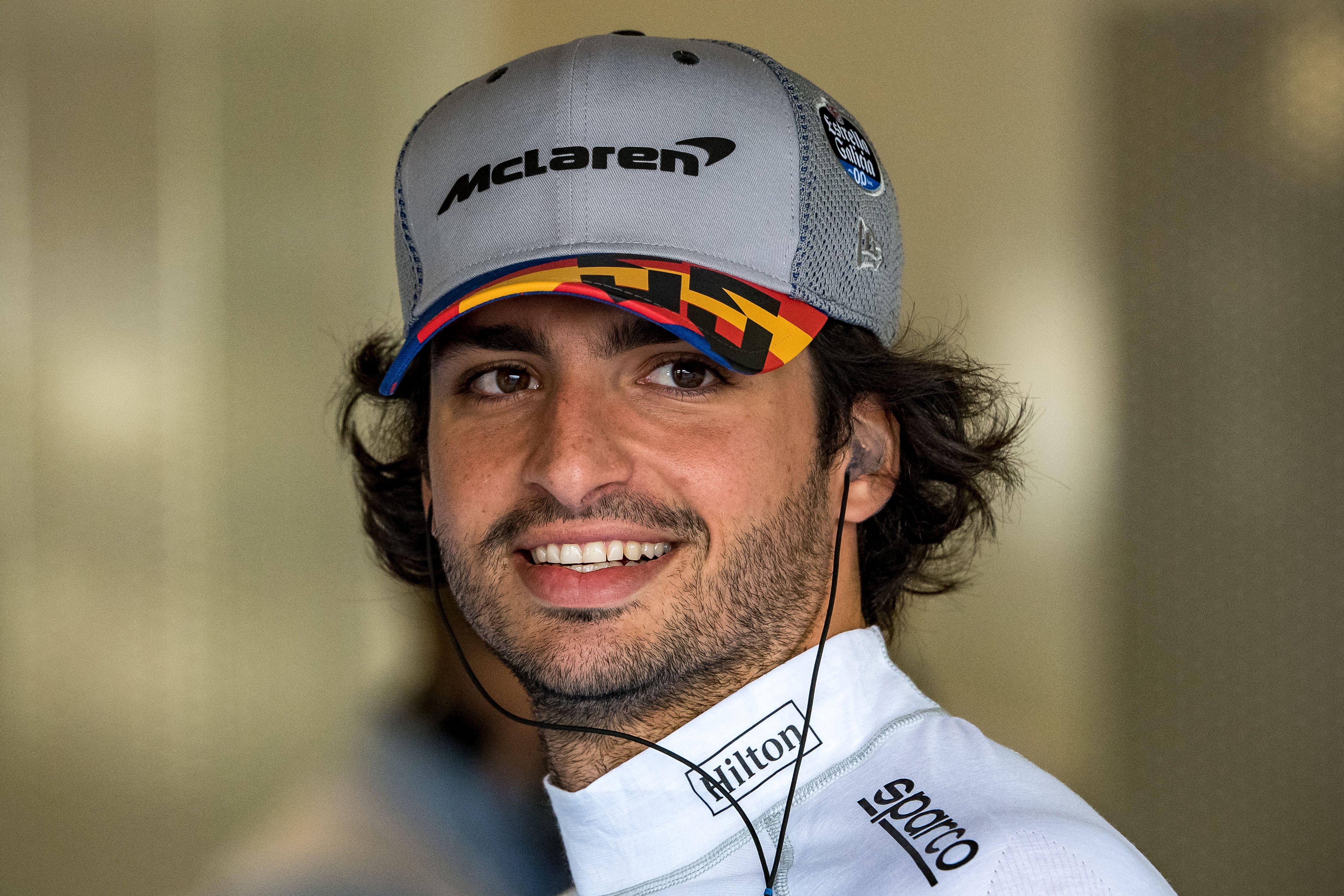 Cinco cosas que debes saber sobre Carlos Sainz Jr, el nuevo piloto de Ferrari