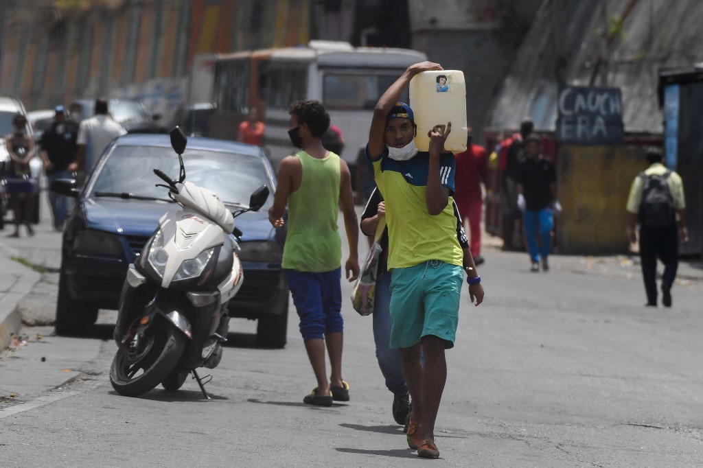 Maduro está dispuesto a imponer más toques de queda en medio de la cuarentena