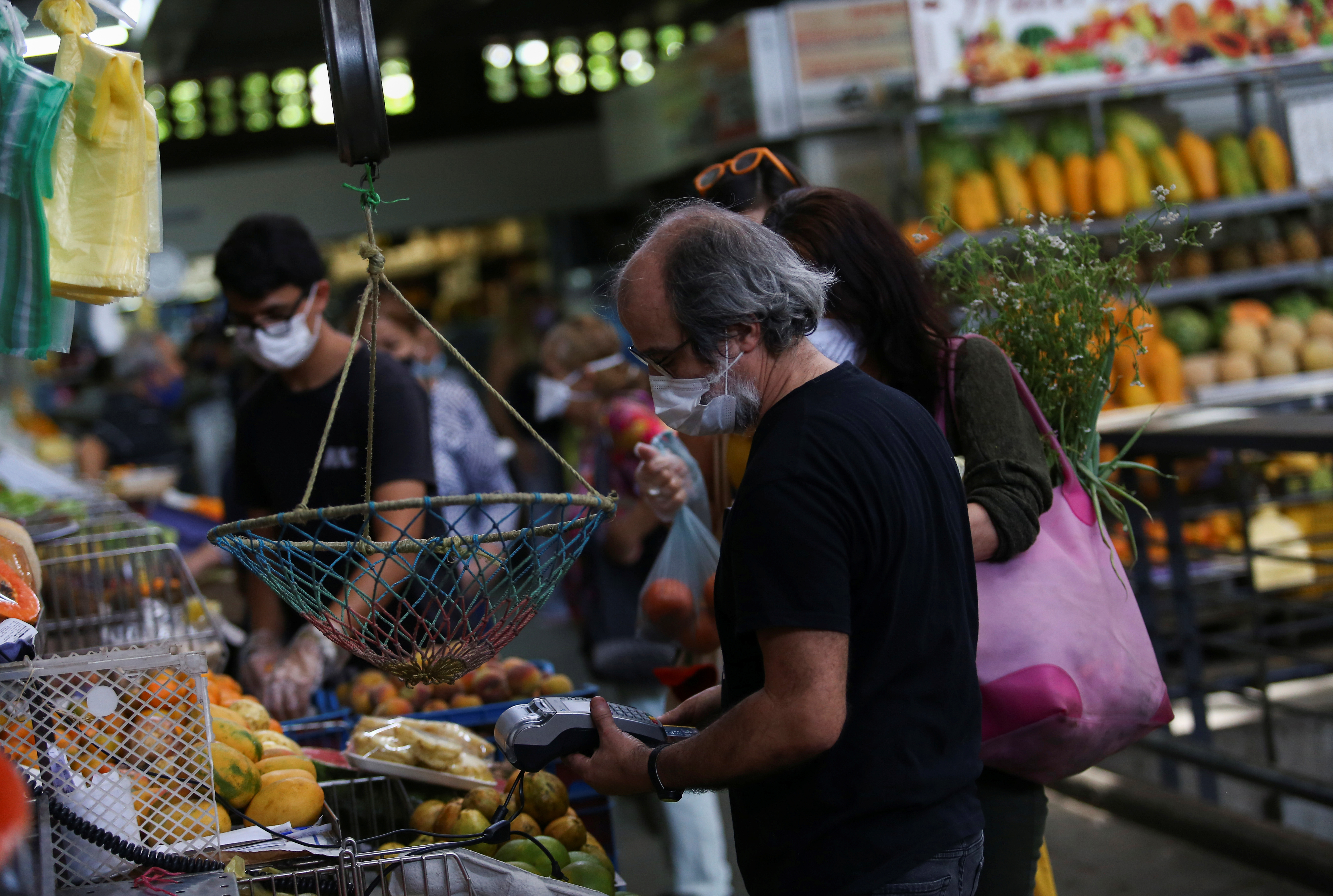 Sectores económicos inician actividades en plan de flexibilización de la cuarentena