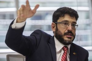 Régimen de Maduro vuelve a allanar la residencia del exprocurador José Ignacio Hernández #29Oct